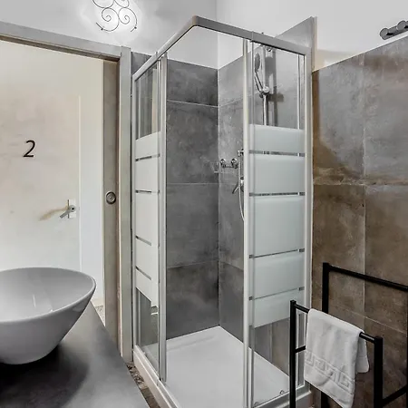 Amor Rome Suites בית אירוח