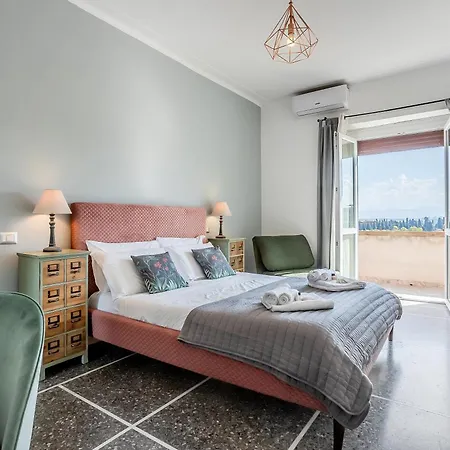 Amor Rome Suites בית אירוח
